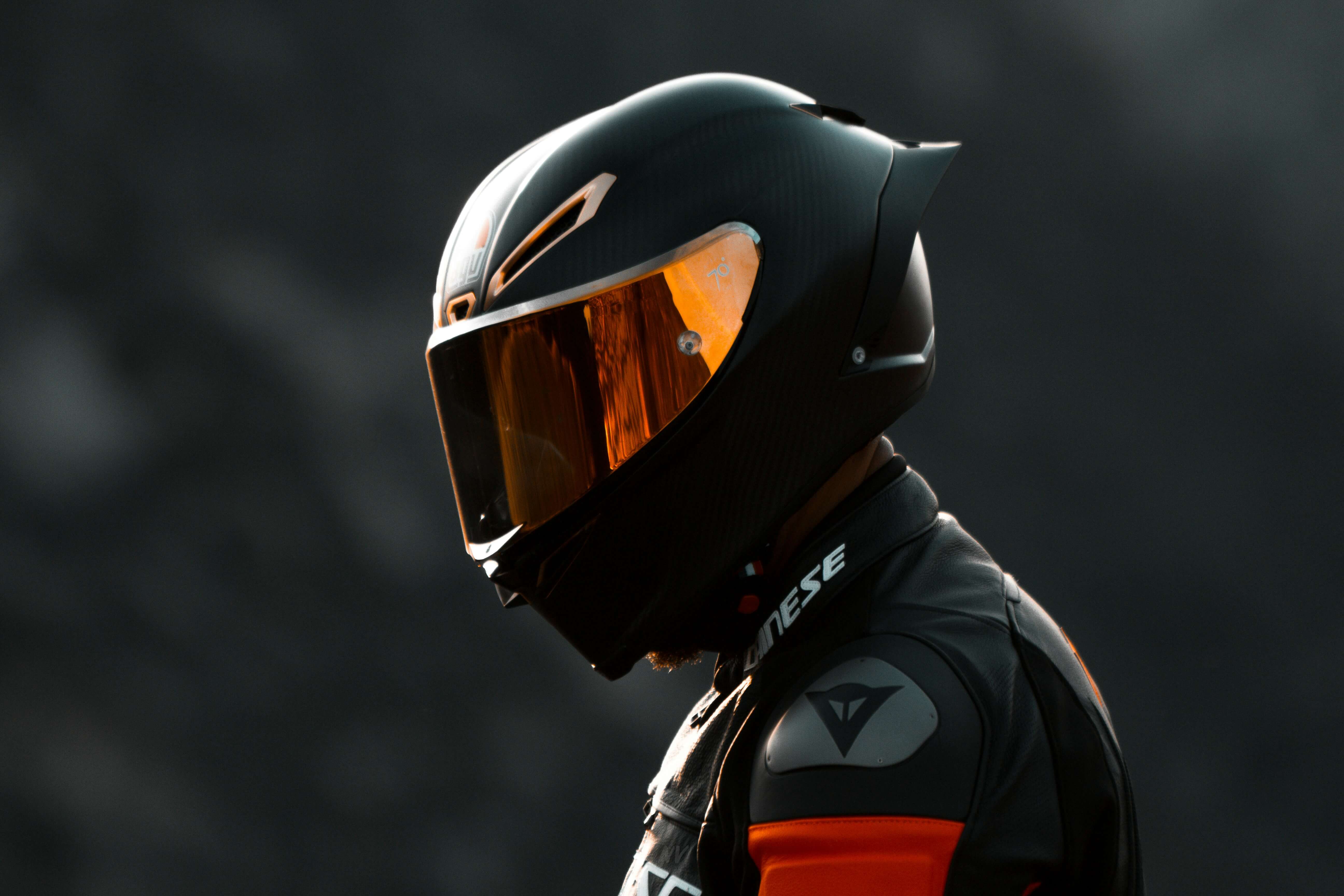 Full-face motorcycle helmet